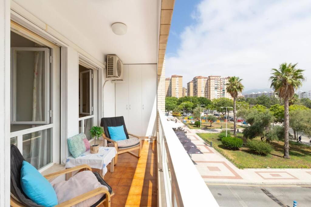 Playa Huelin Apartamento Málaga Exterior foto